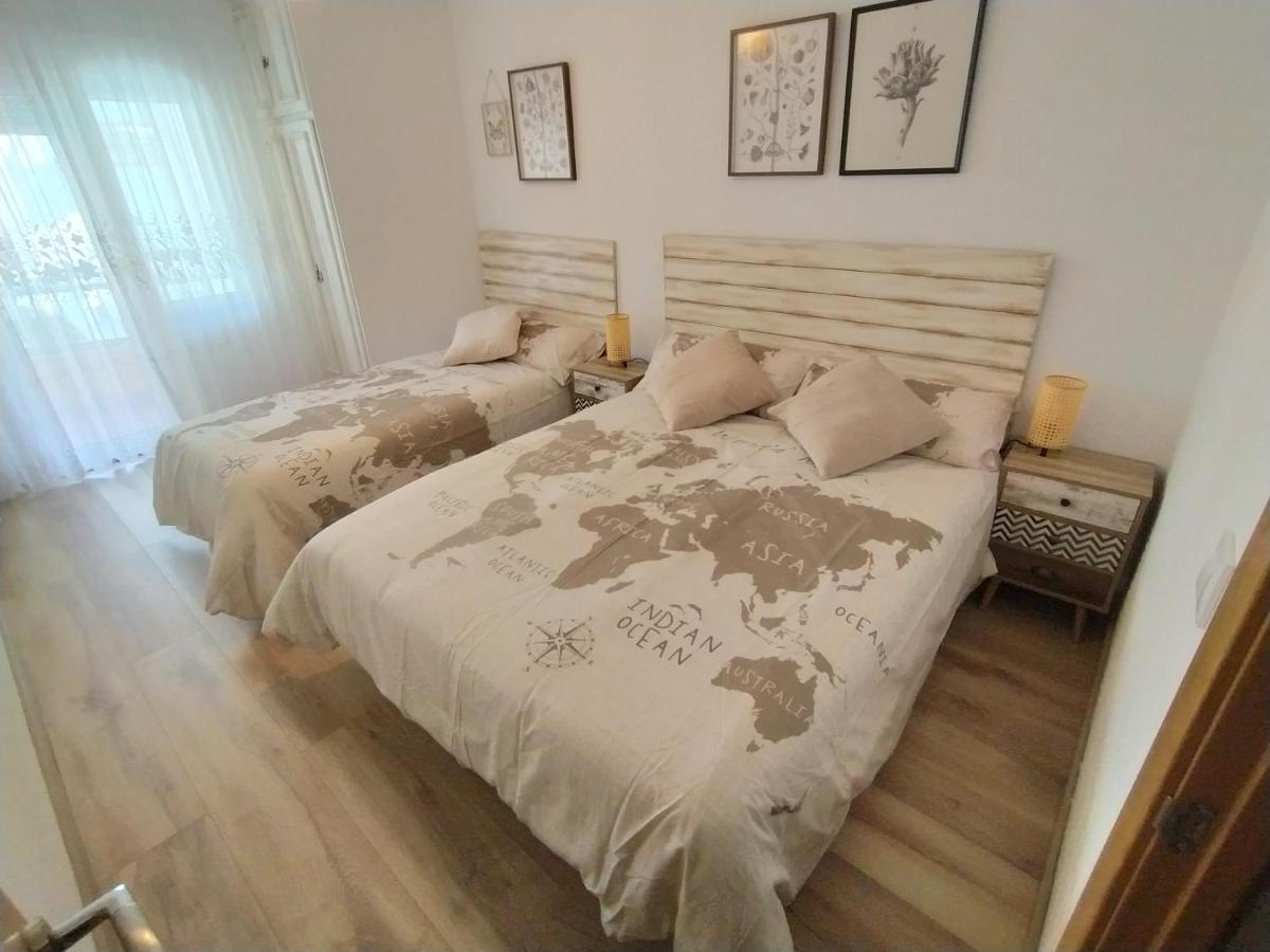 Apartamento De 120M2 Al Lado De Cabarceno Saron Bagian luar foto