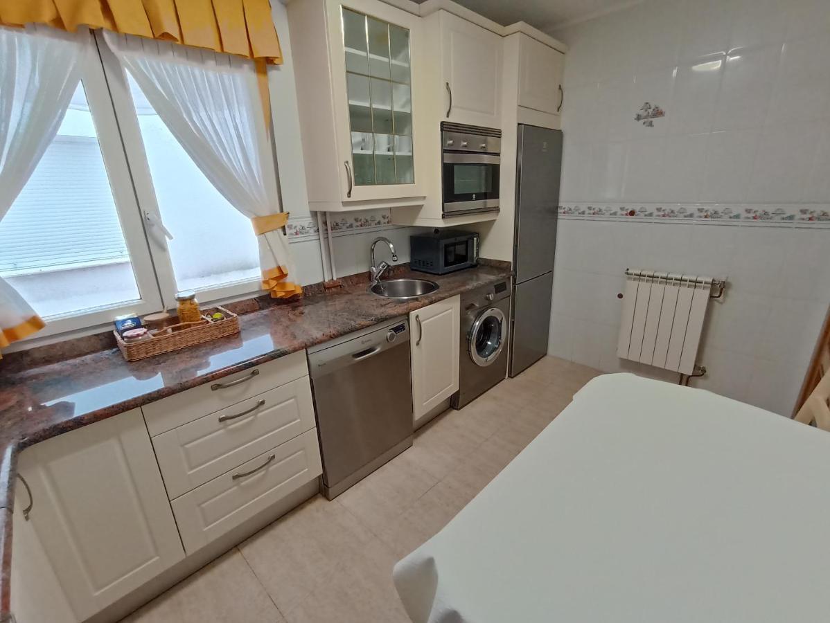 Apartamento De 120M2 Al Lado De Cabarceno Saron Bagian luar foto